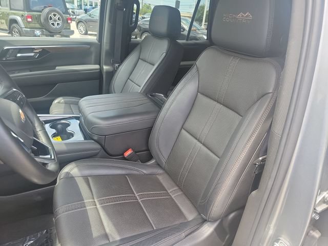 Used 2025 Chevrolet Tahoe High Country w/ Sun And Tow Package AWD/4WD image 15