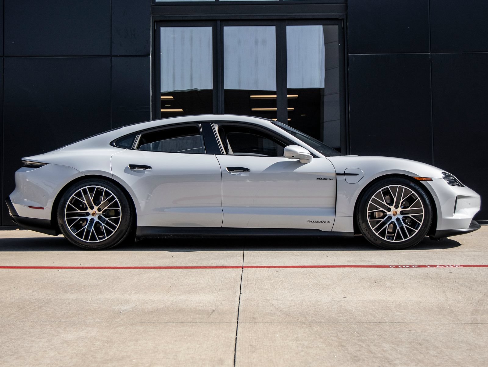 New 2026 Porsche Taycan AWD/4WD image 12
