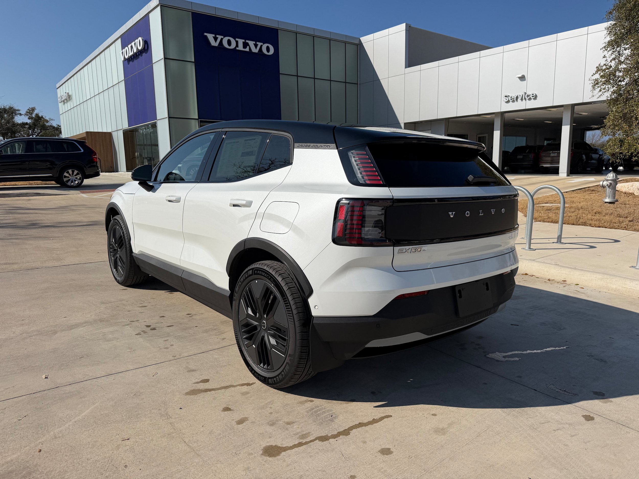 New 2026 Volvo EX30 Cross Country Ultra w/ Protection Package Premier AWD/4WD image 4