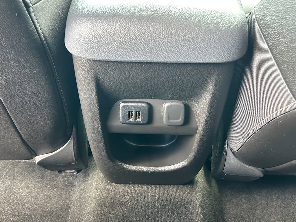 Used 2015 Chevrolet Colorado Z71 w/ LPO, Gearon Divider Package RWD image 31