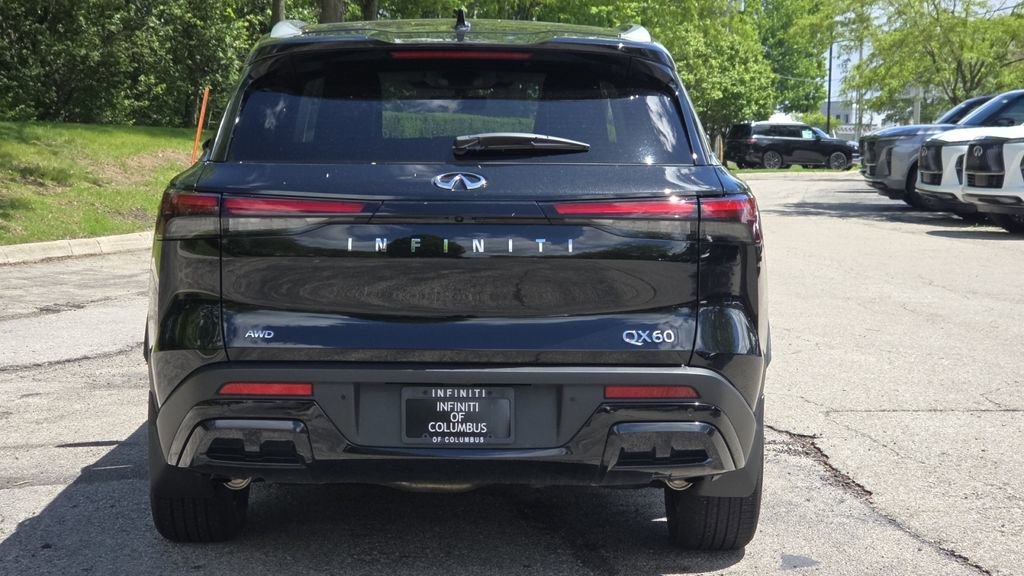 Certified 2025 INFINITI QX60 Luxe AWD/4WD image 28