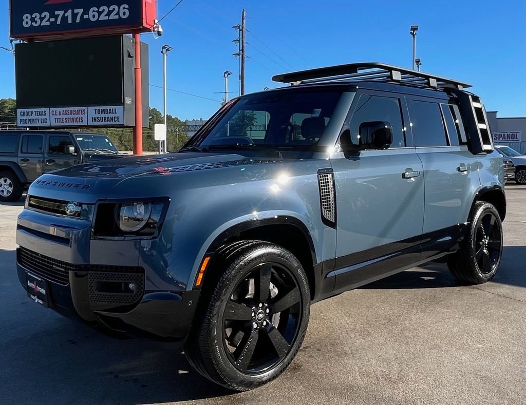 Used 2022 Land Rover Defender 110 X-Dynamic HSE image 4