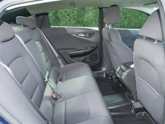 Used 2022 Chevrolet Malibu LT FWD image 24