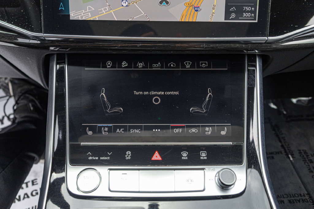 Used 2019 Audi Q8 Prestige AWD/4WD image 18