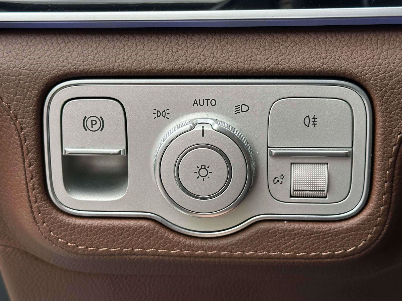 Certified 2024 Mercedes-Benz GLS 450 4MATIC image 17