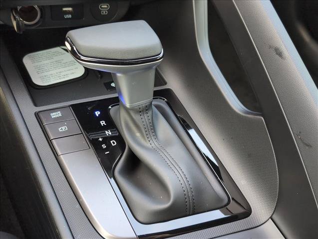 New 2026 Hyundai Elantra SEL Sport FWD image 17