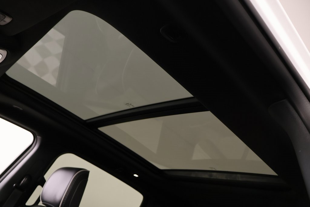 Used 2025 RAM 1500 Laramie w/ Night Edition image 16