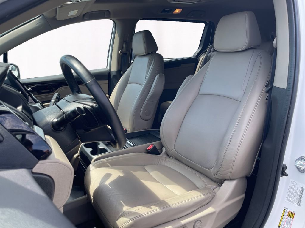 Used 2023 Honda Odyssey Touring image 9