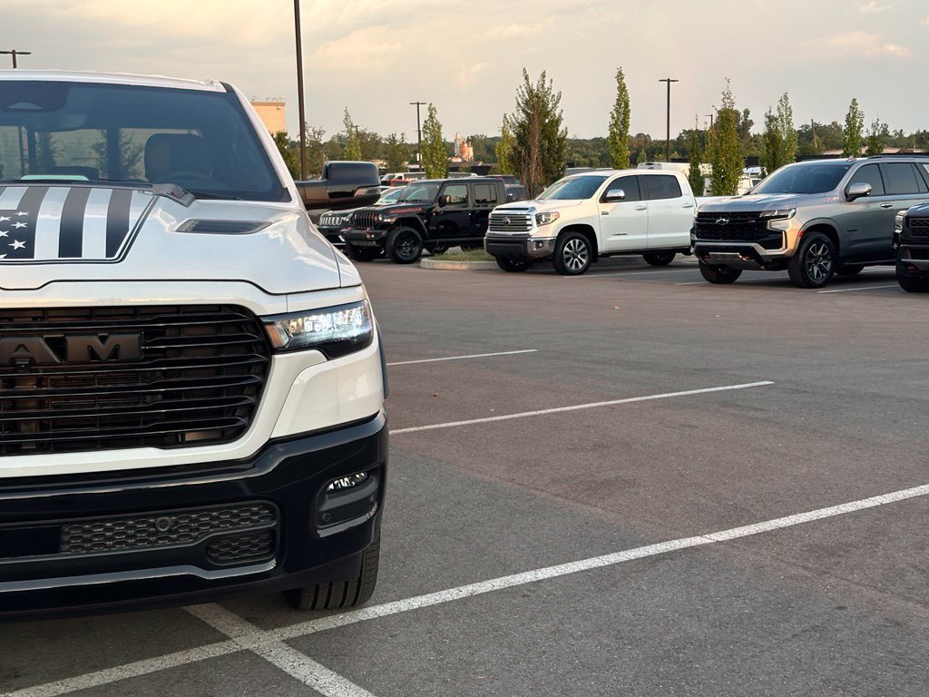 New 2026 RAM 1500 Laramie AWD/4WD image 45