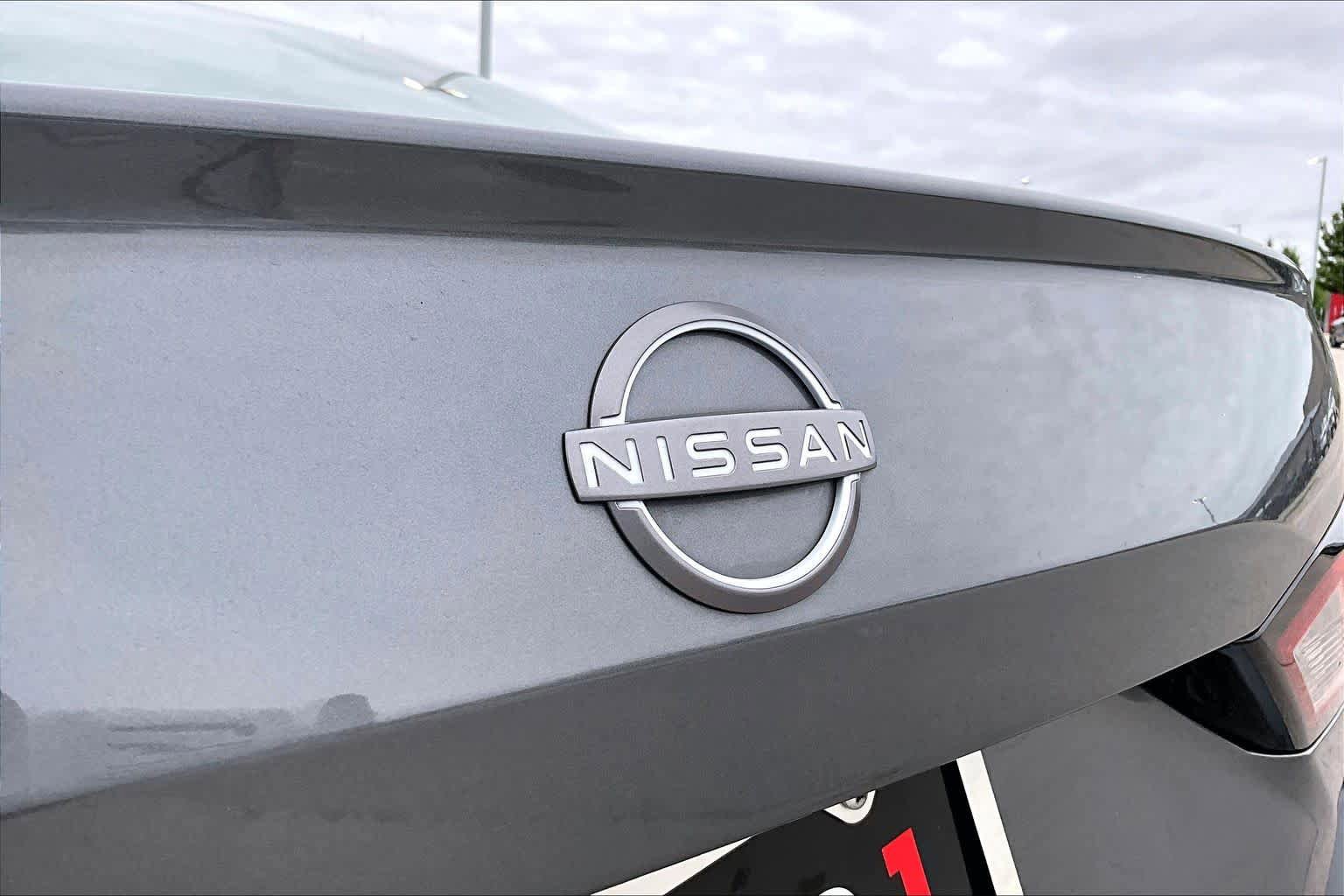 Used 2025 Nissan Altima 2.5 SV FWD image 31