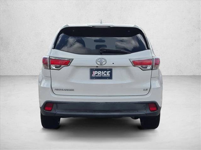 Used 2014 Toyota Highlander Plus FWD image 3
