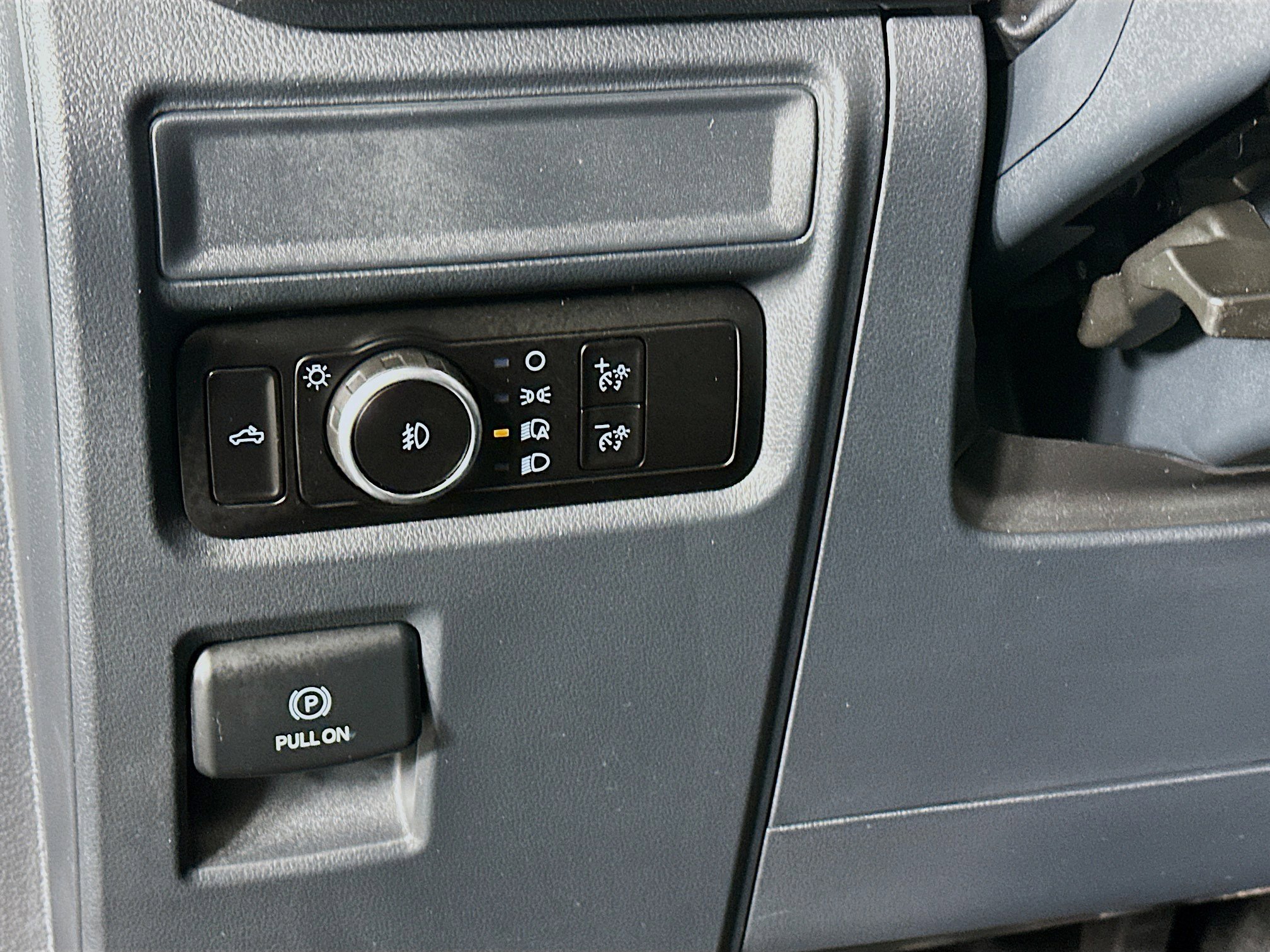 Used 2024 Ford F150 STX image 17