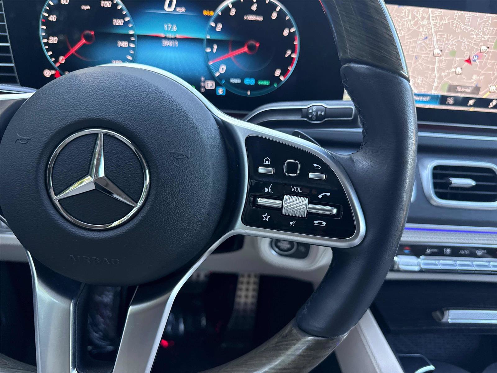 Used 2023 Mercedes-Benz GLS 450 4MATIC image 19