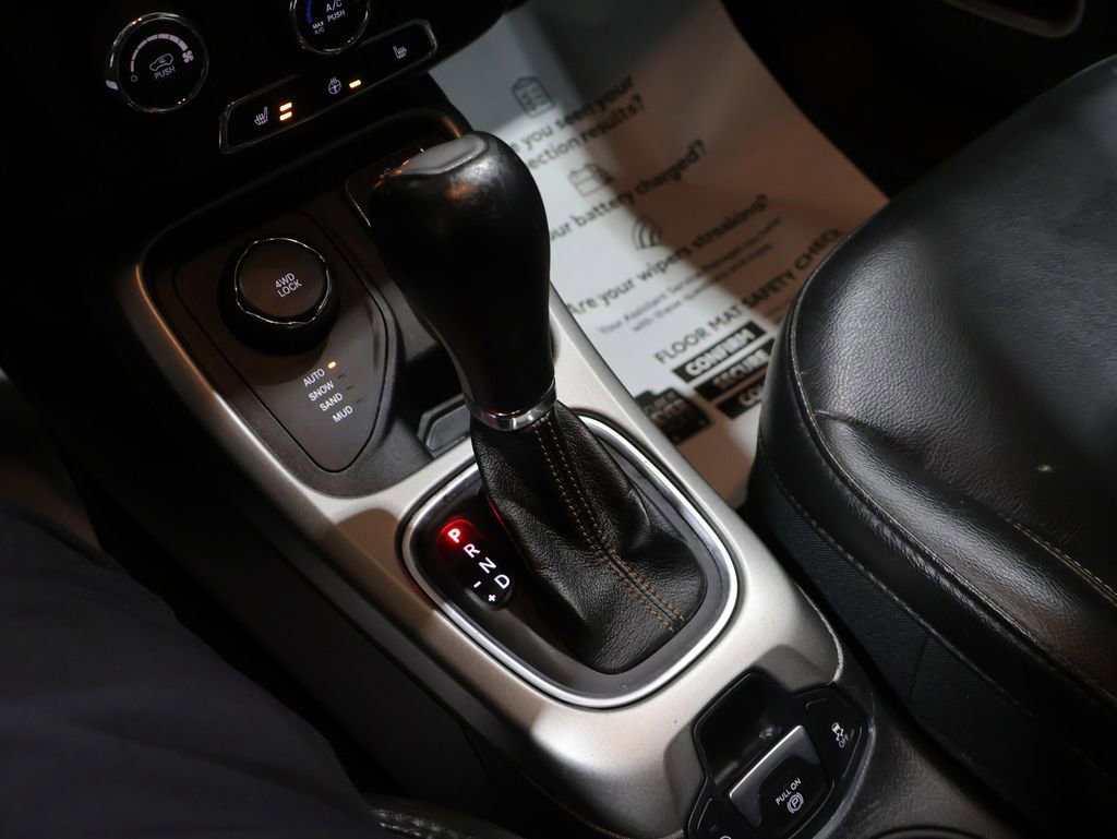 Used 2018 Jeep Compass Latitude w/ Cold Weather Group image 29