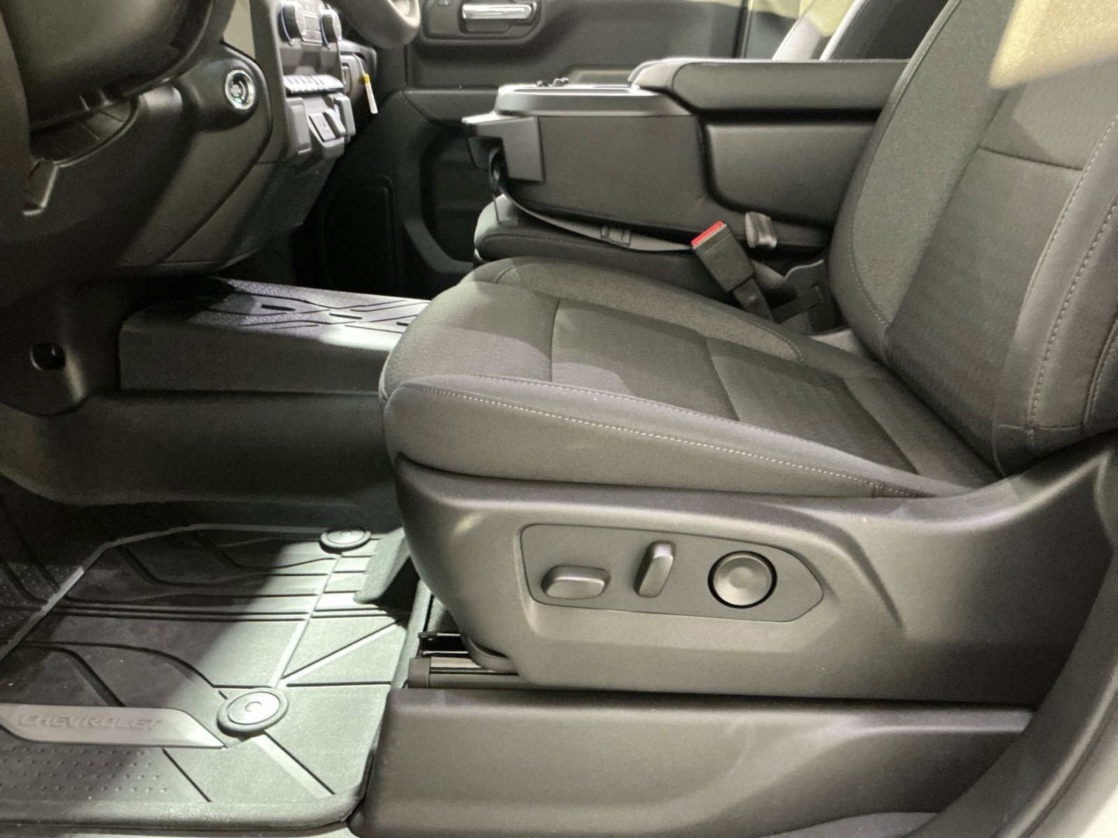 New 2026 Chevrolet Silverado 1500 Custom image 22