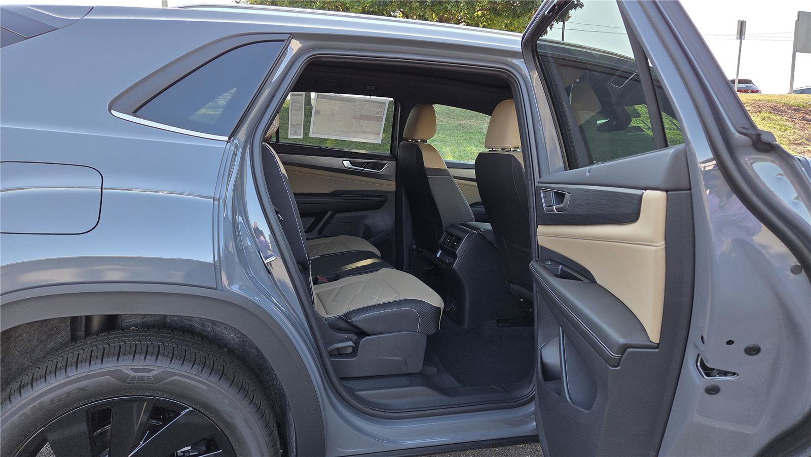 New 2026 Volkswagen Atlas Cross Sport SE AWD/4WD image 31