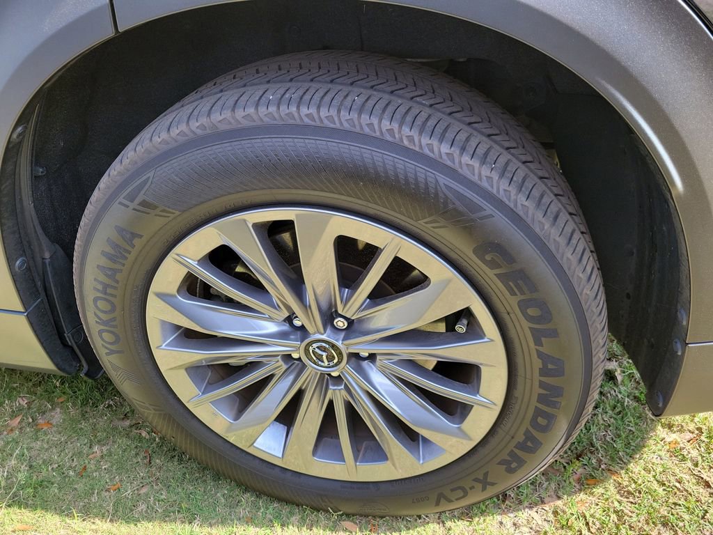 Used 2025 MAZDA CX-90 3.3 Turbo w/ Preferred Package image 16