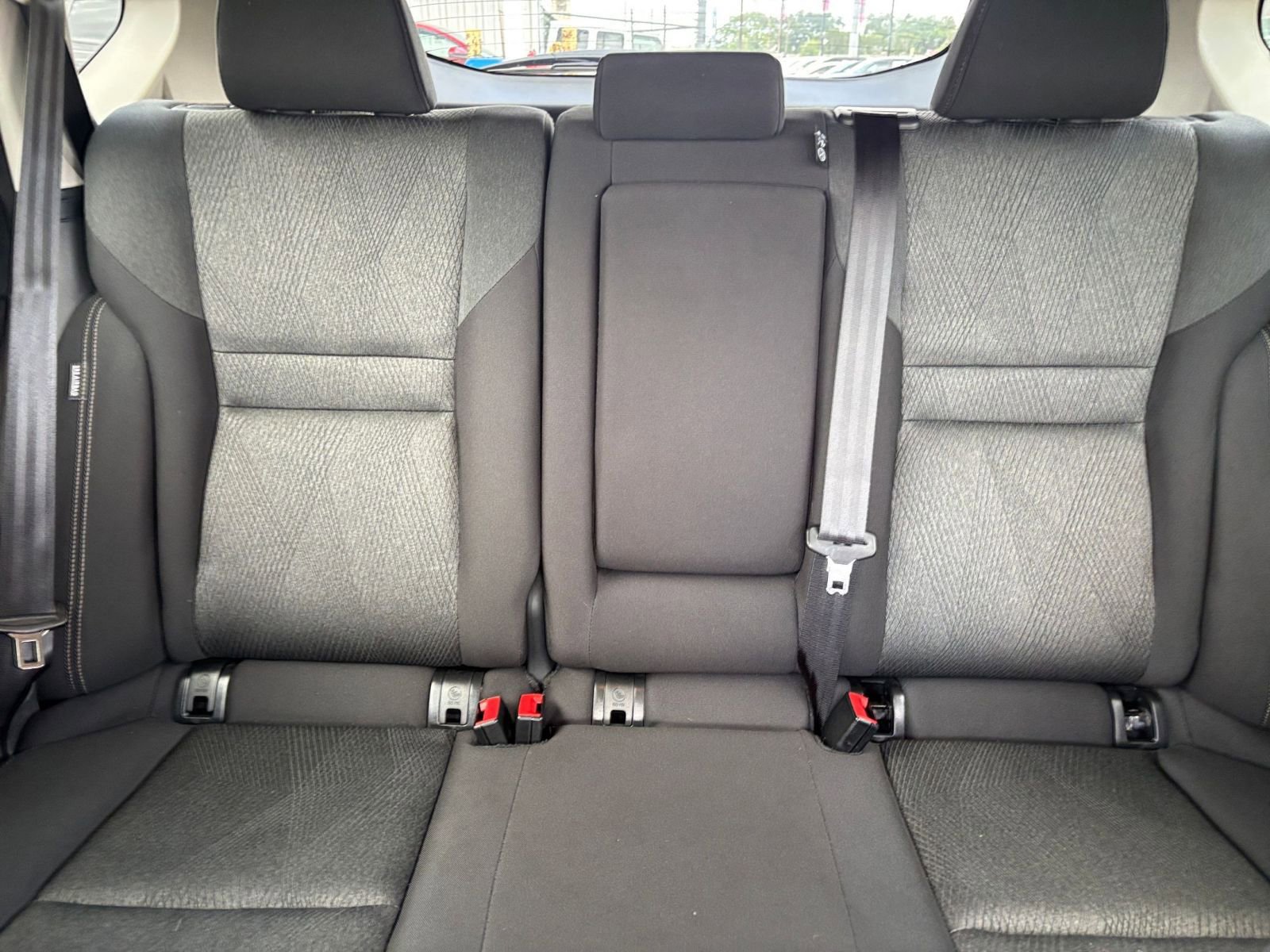 Used 2025 Nissan Rogue SV FWD image 40