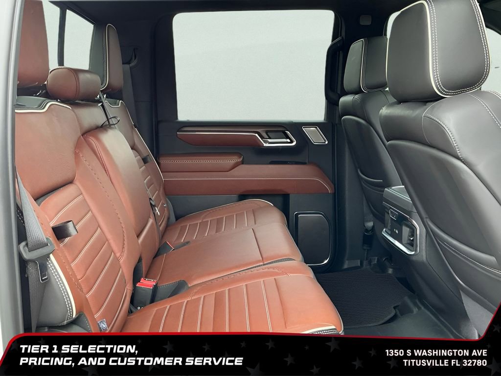 Used 2024 GMC Sierra 3500 Denali Ultimate AWD/4WD image 17