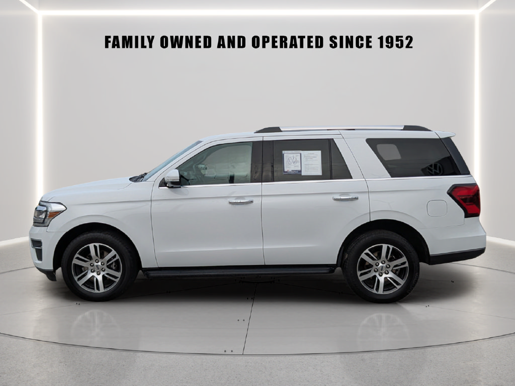 Used 2024 Ford Expedition Limited RWD image 3