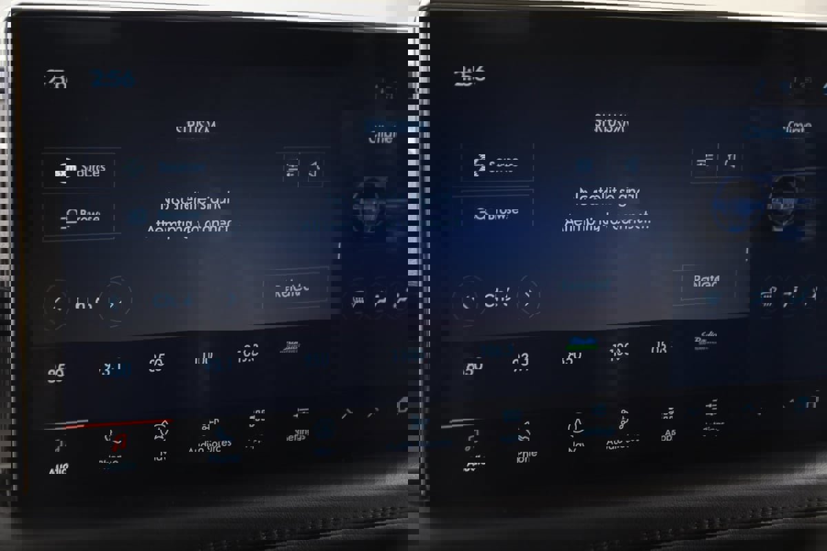 Used 2021 Lincoln Nautilus FWD w/ Equipment Group 101A image 28