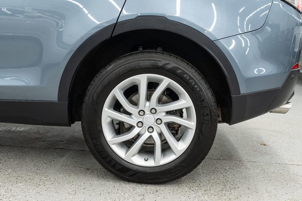 Used 2018 Land Rover Discovery Sport HSE AWD/4WD image 32