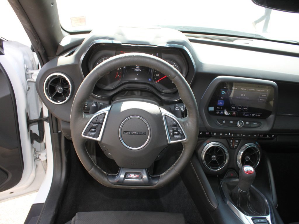 Used 2021 Chevrolet Camaro SS image 10