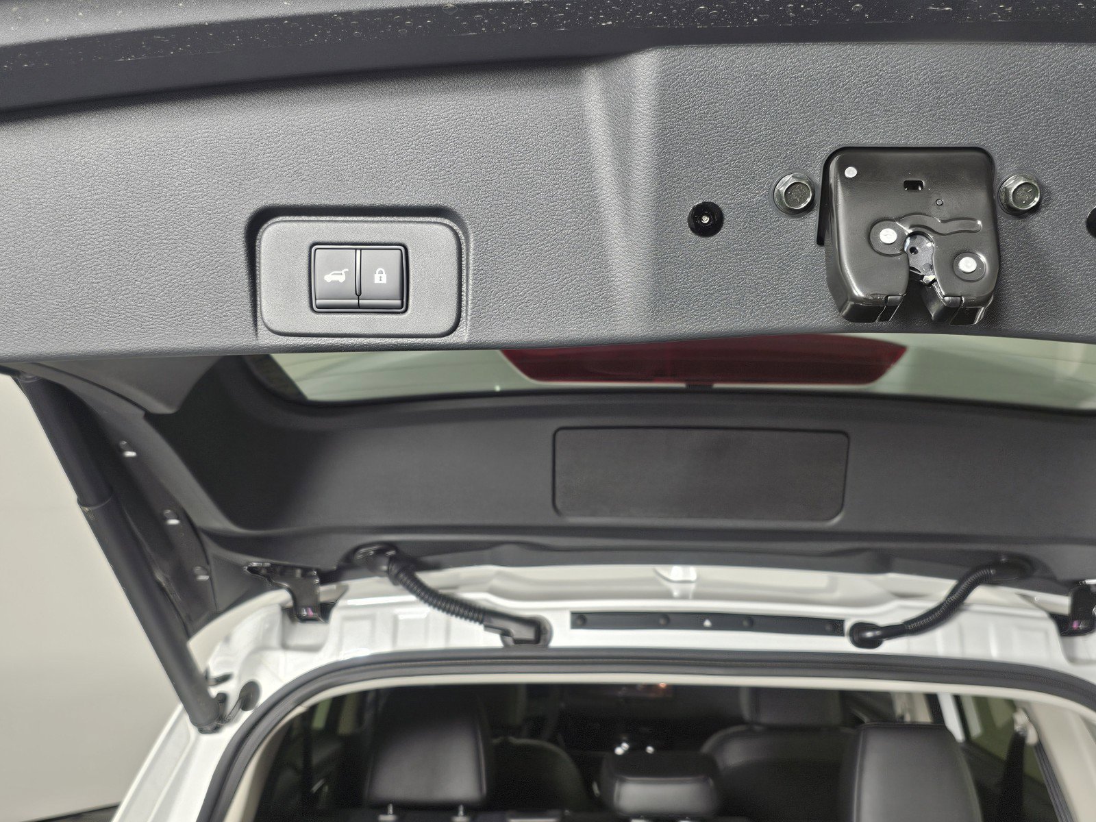 New 2026 Nissan Rogue Platinum image 19