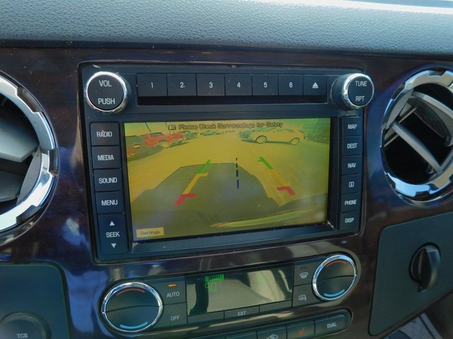 Used 2010 Ford F250 Lariat image 34