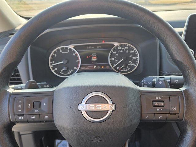 Used 2025 Nissan Rogue S image 22