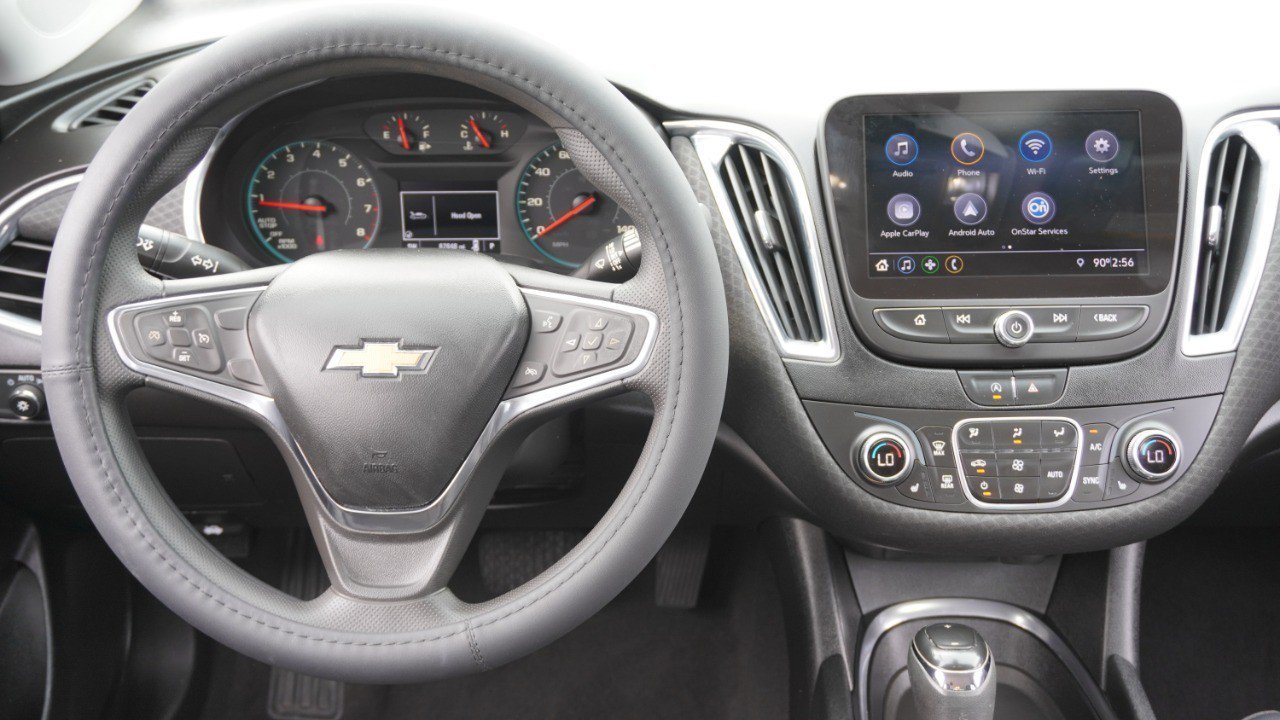 Used 2020 Chevrolet Malibu LT FWD image 26
