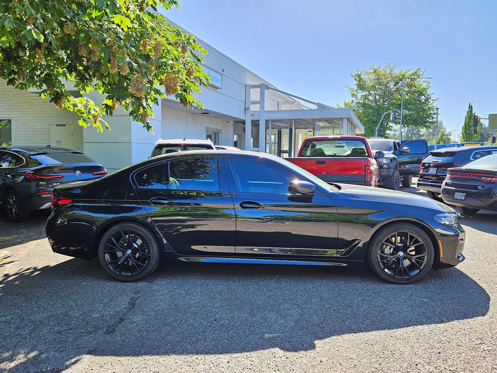 Used 2021 BMW 530i xDrive w/ M Sport Package AWD/4WD video 2