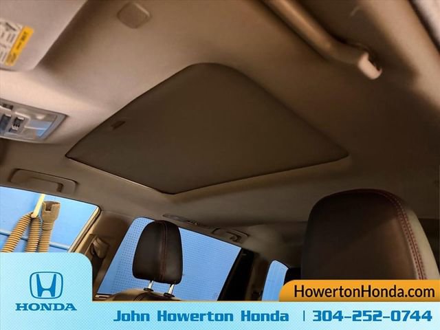 Used 2019 Toyota Highlander SE AWD/4WD image 13