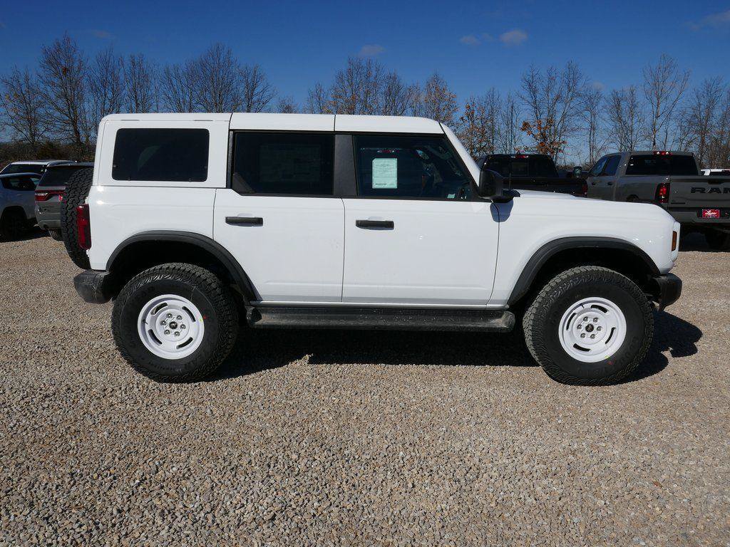 New 2026 Ford Bronco Heritage Edition image 3