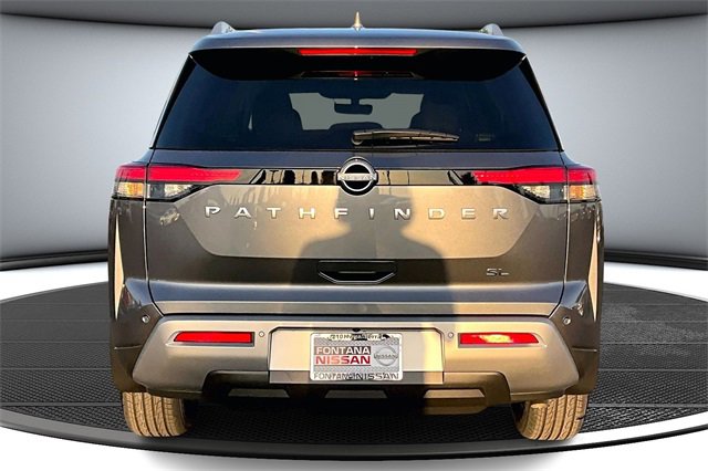 New 2025 Nissan Pathfinder SL image 4