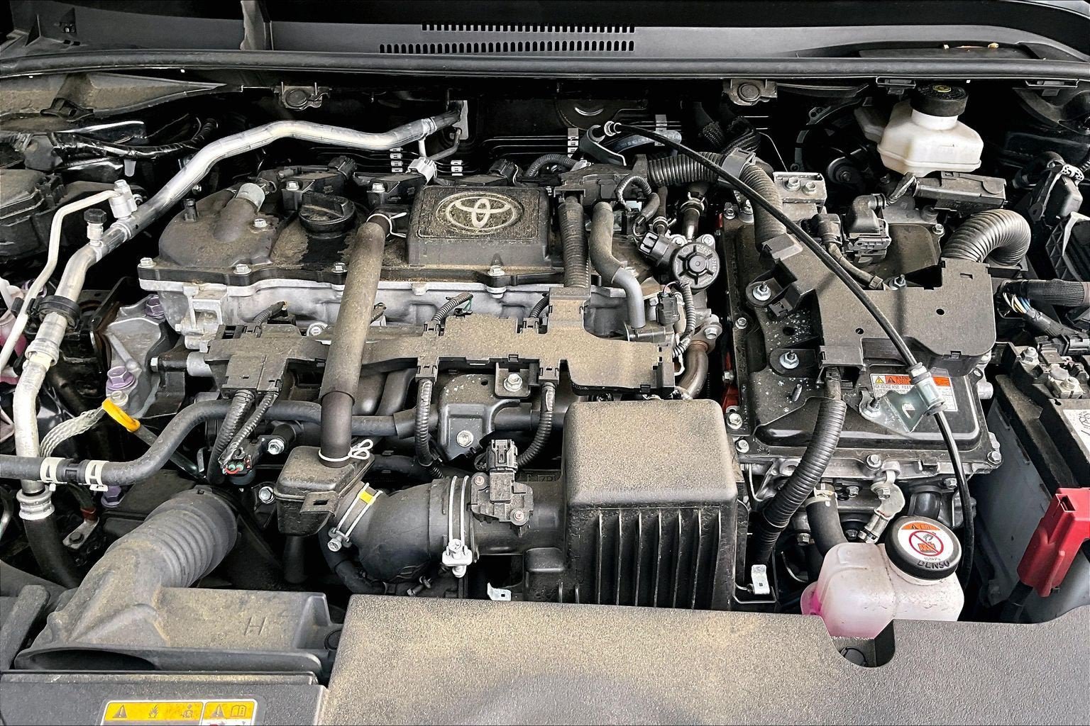 Used 2025 Toyota Corolla SE w/ SE Premium Package FWD image 10