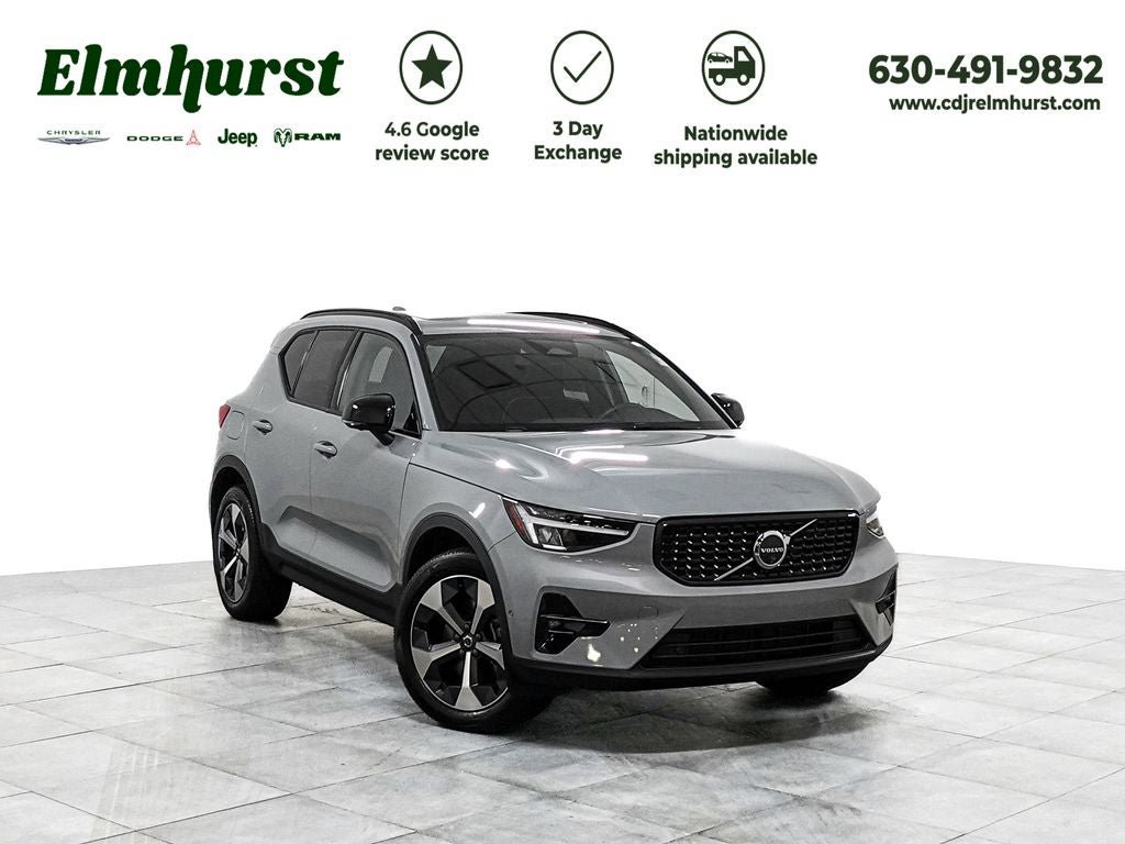 Used 2025 Volvo XC40 B5 Plus AWD/4WD image 1