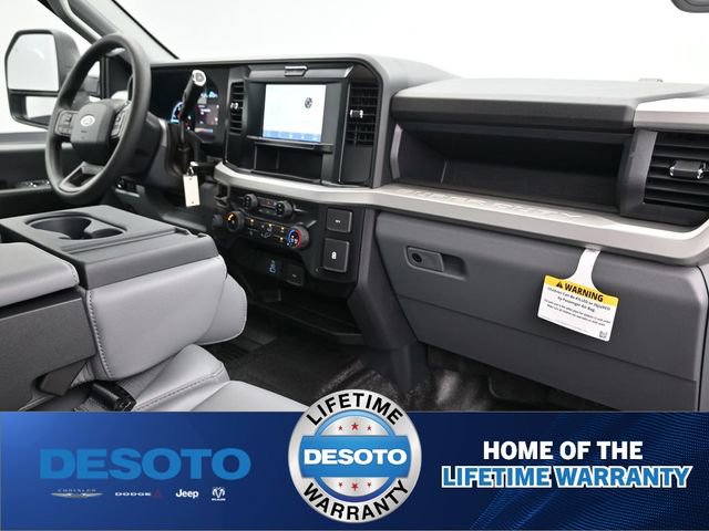New 2025 Ford F250 XL w/ XL Chrome Package image 10