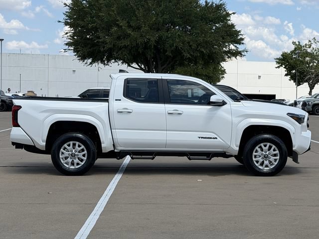 Used 2026 Toyota Tacoma SR5 RWD image 3