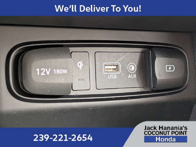 Used 2020 Hyundai Santa Fe Limited w/ Cargo Package FWD image 24