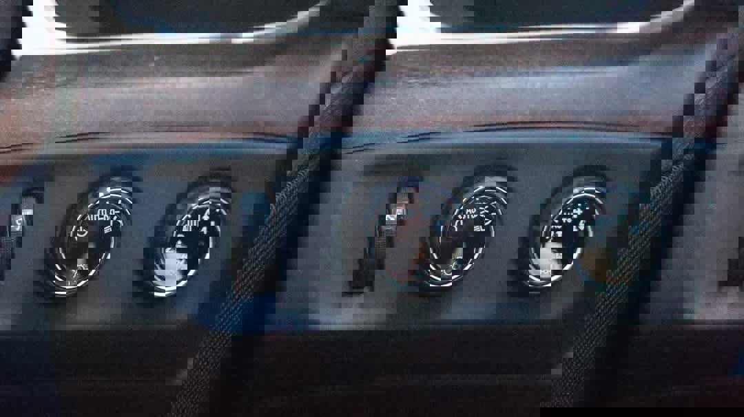 Used 2016 Cadillac Escalade ESV Luxury image 44