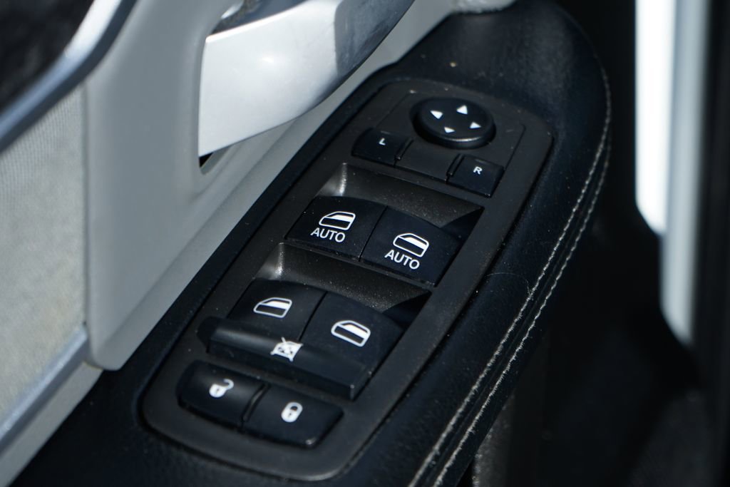 Used 2022 RAM 3500 Big Horn image 16