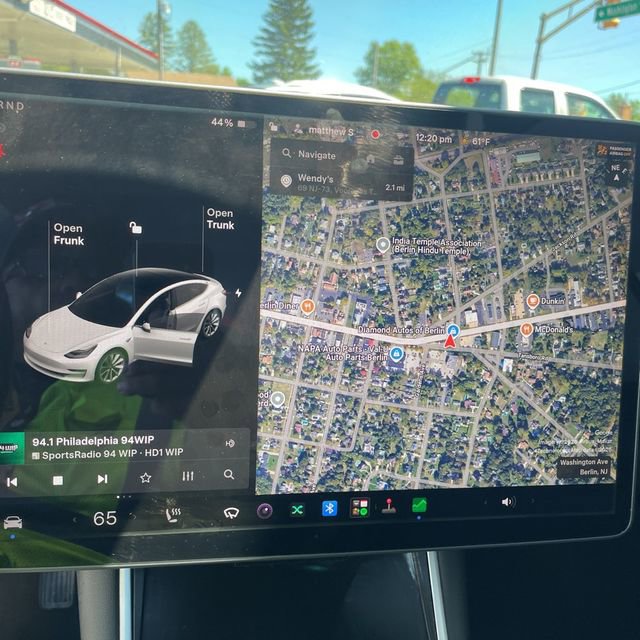 Used 2018 Tesla Model 3 Long Range RWD image 9