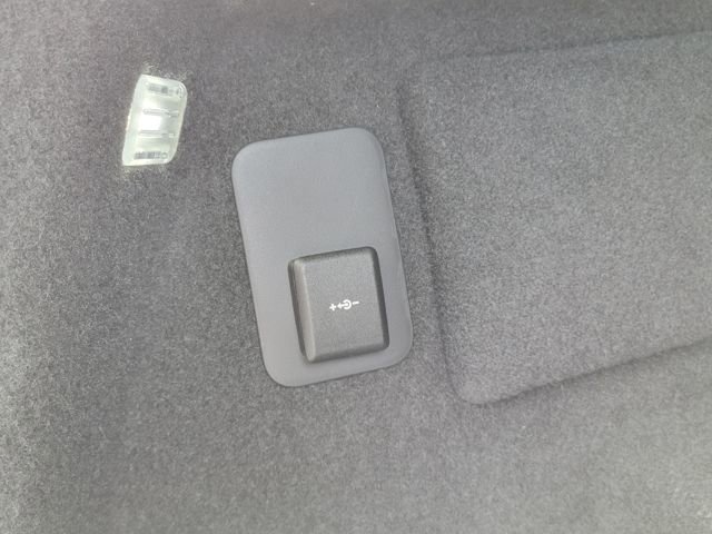 Used 2026 Land Rover Range Rover Evoque Dynamic SE image 14