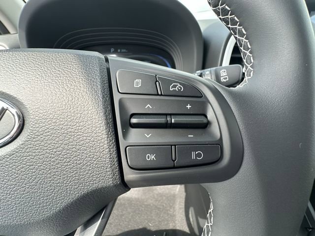 New 2026 Hyundai Venue SEL FWD image 32