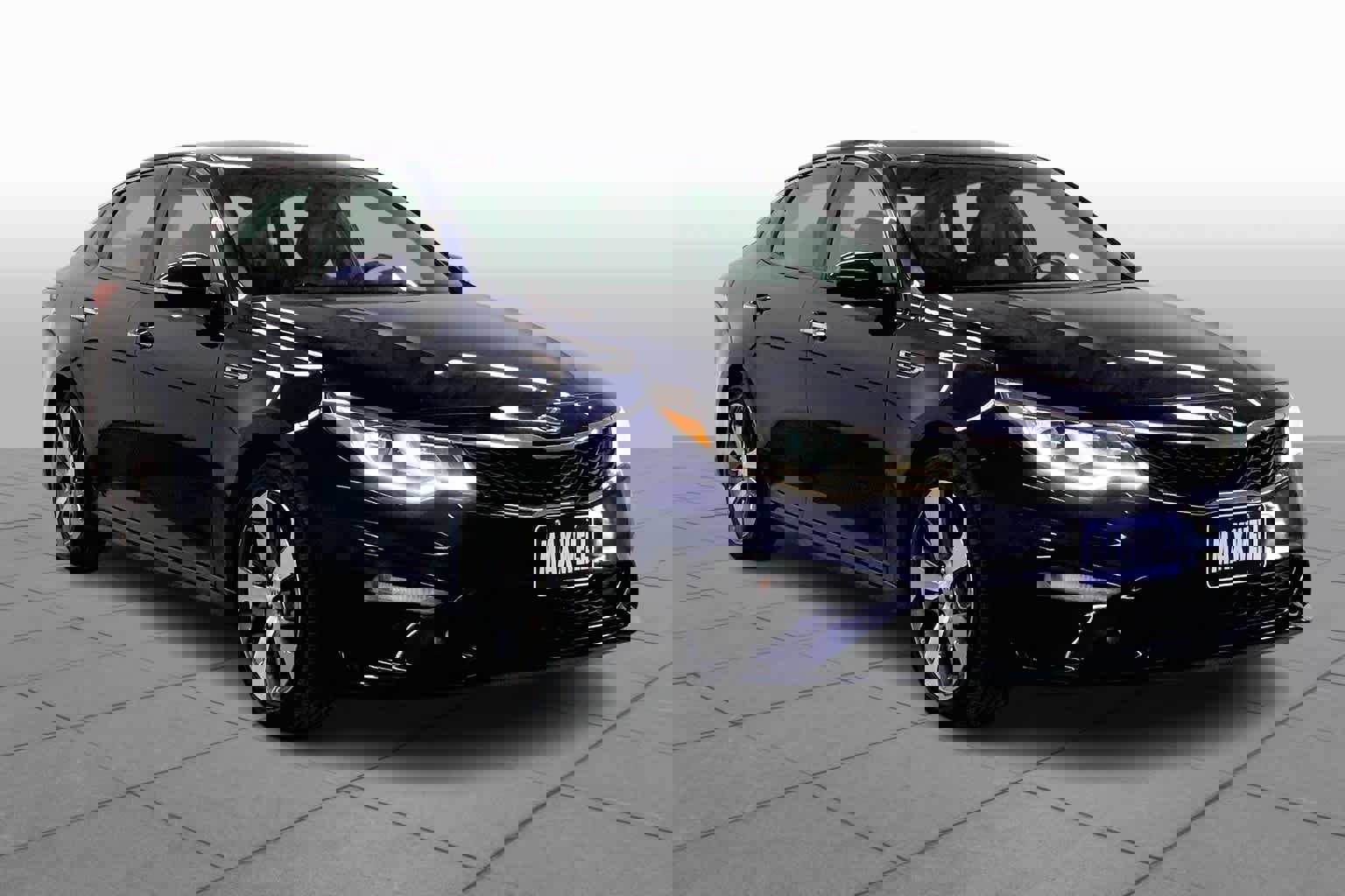 Used 2019 Kia Optima S image 2