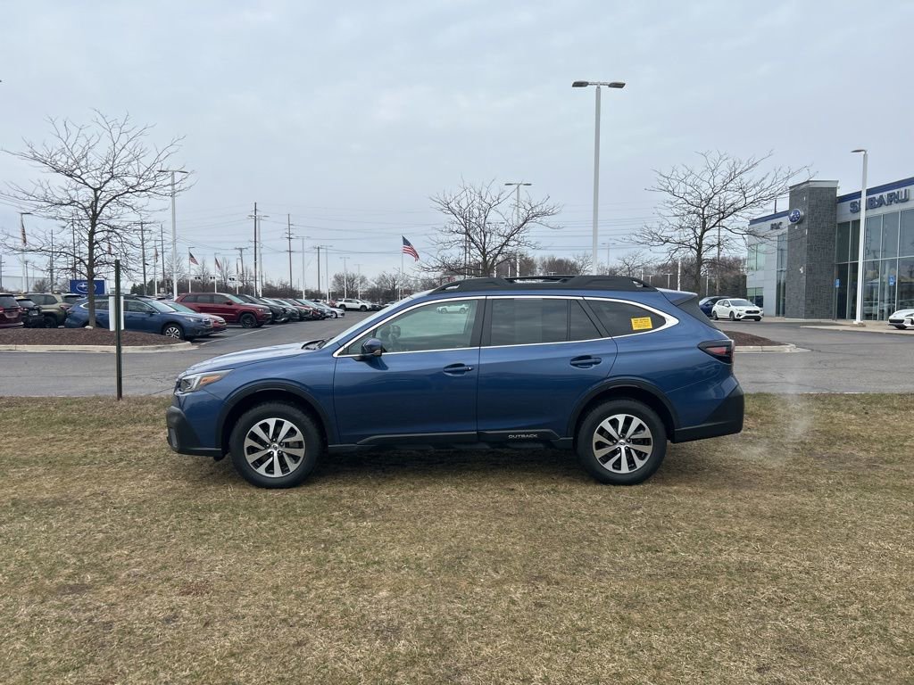 Certified 2022 Subaru Outback Premium w/ Popular Package #1 image 2