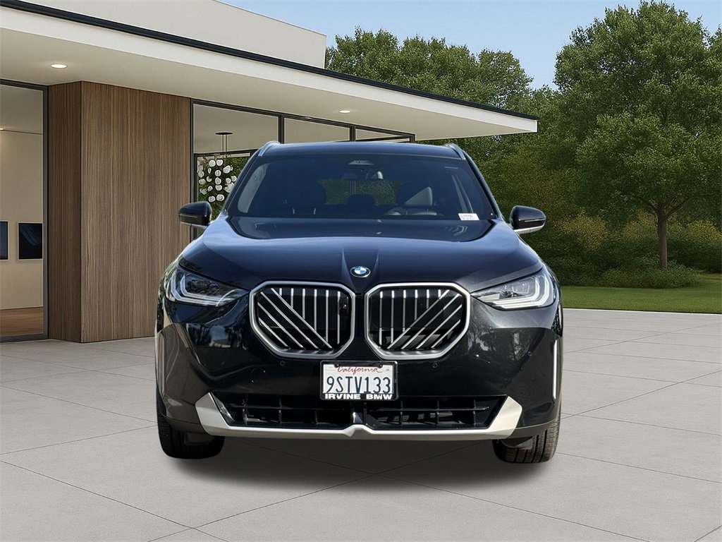Used 2025 BMW X3 xDrive30i w/ Premium Package image 3