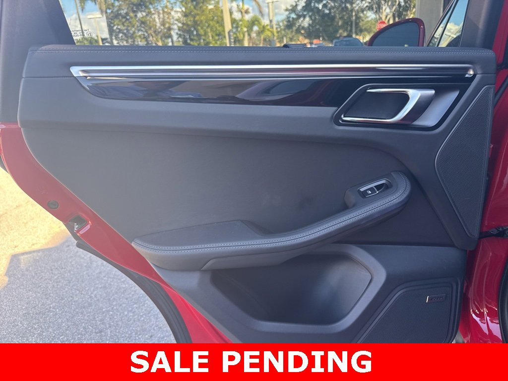 Used 2024 Porsche Macan image 20