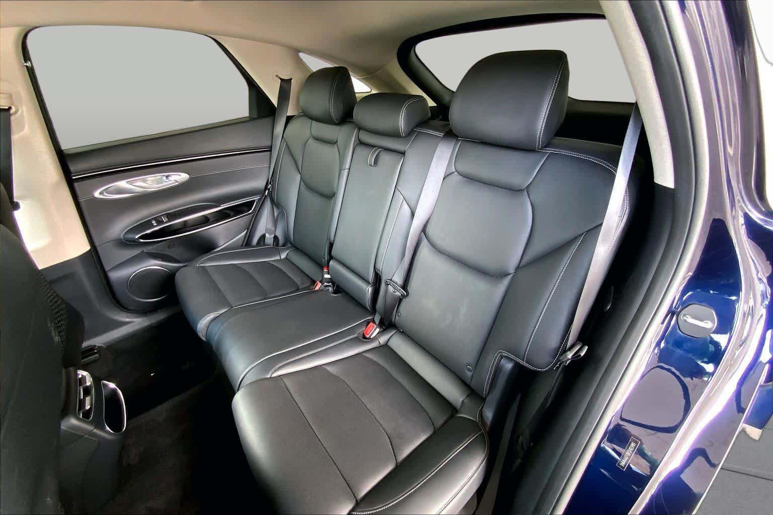 Used 2025 Genesis GV70 2.5T AWD/4WD image 21